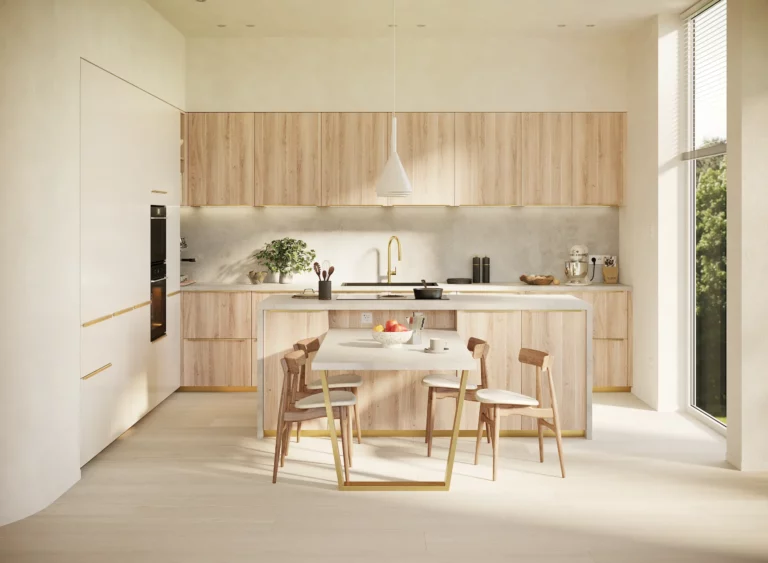 Rendu 3D photoréaliste d’une cuisine moderne lumineuse avec façades bois clair, colonnes blanches intégrées, îlot central blanc et table repas attenante, dans une ambiance minimaliste et chaleureuse.